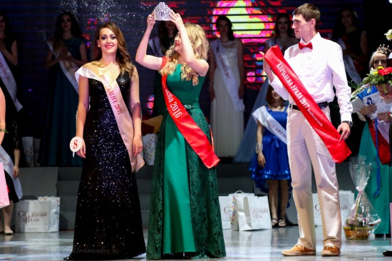 Королева Урала 2018 смотреть крупнее Королева Урала 2018